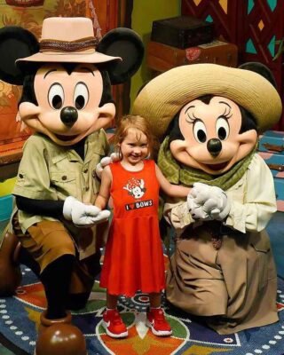 Lakelynn with Mickey & Minnie Mouse at Disney World
